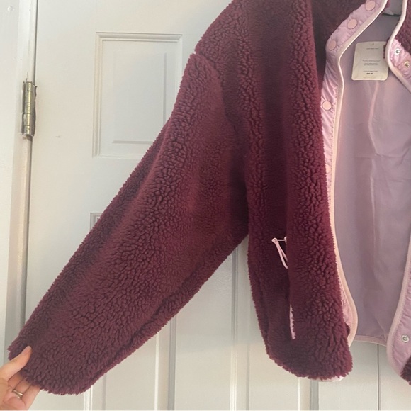 Fabletics Burgundy and Pink Tahoe Teddy Jacket NWT size medium - Picture 3 of 9